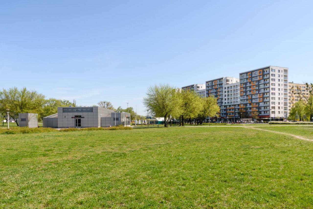 Luxlux Apartments Metro Slodowiec Warsaw Exterior photo